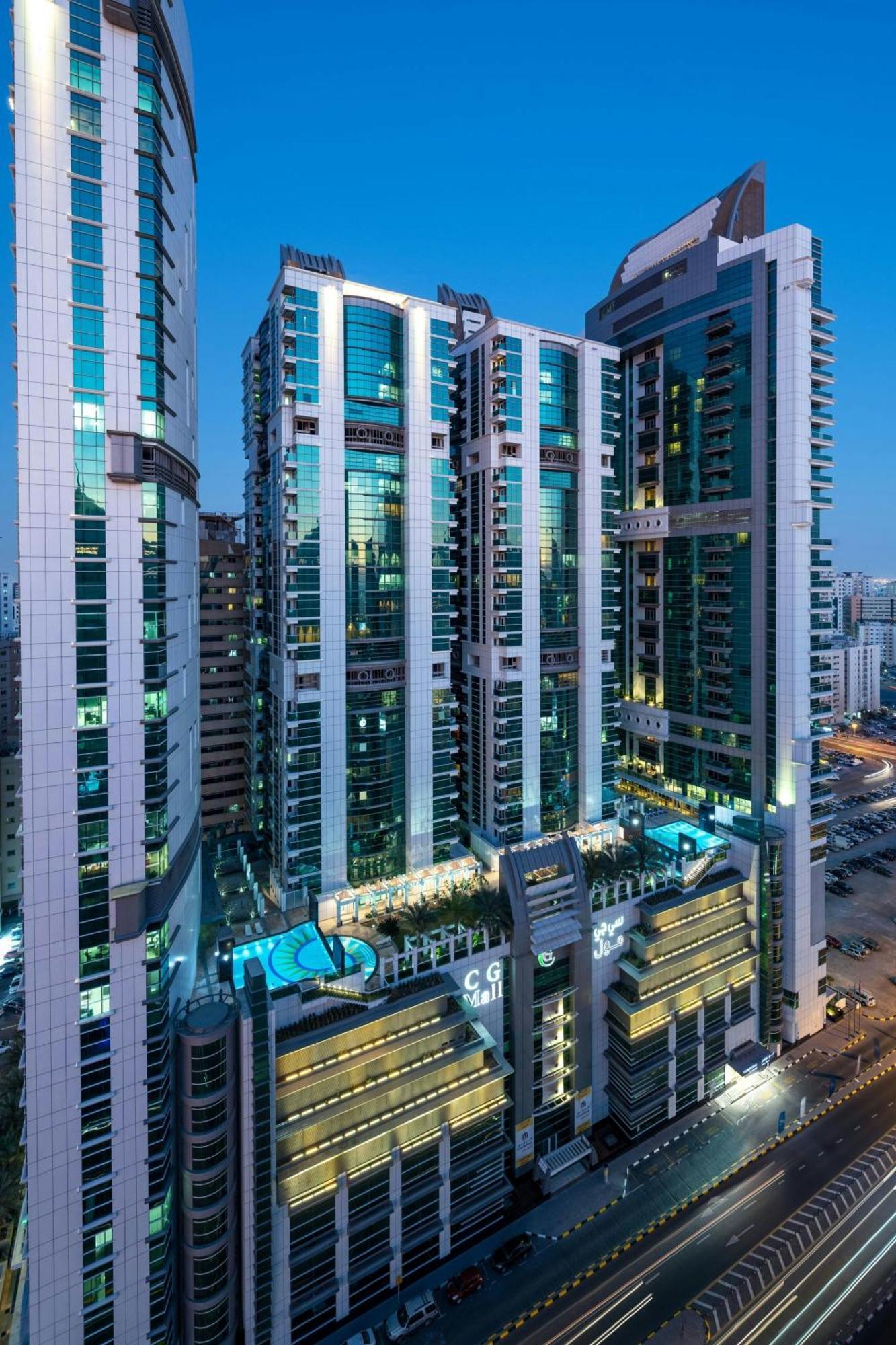 Four Points By Sheraton Sharjah Exterior photo